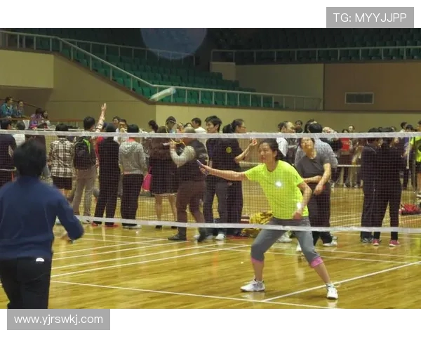 杭州羽毛球队包夹战术解析与实战应用探讨