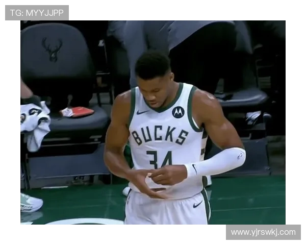 字母哥赛后愤怒撕毁球衣雄鹿惨败引发更衣室激烈冲突